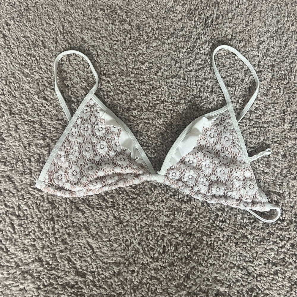 Lace bikini top
